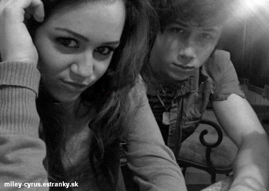 Miley & Nick - 06