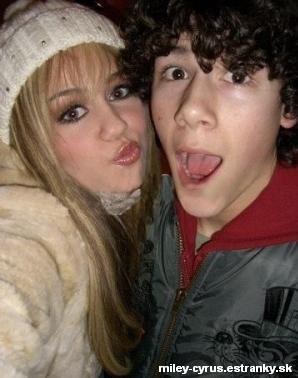 Miley & Nick - 07